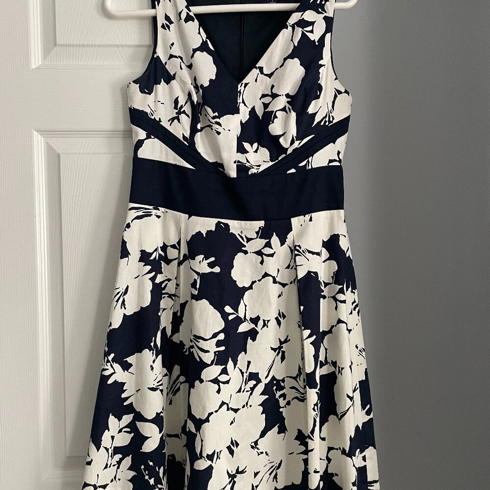 Gorgeous Blue/White Party Dress